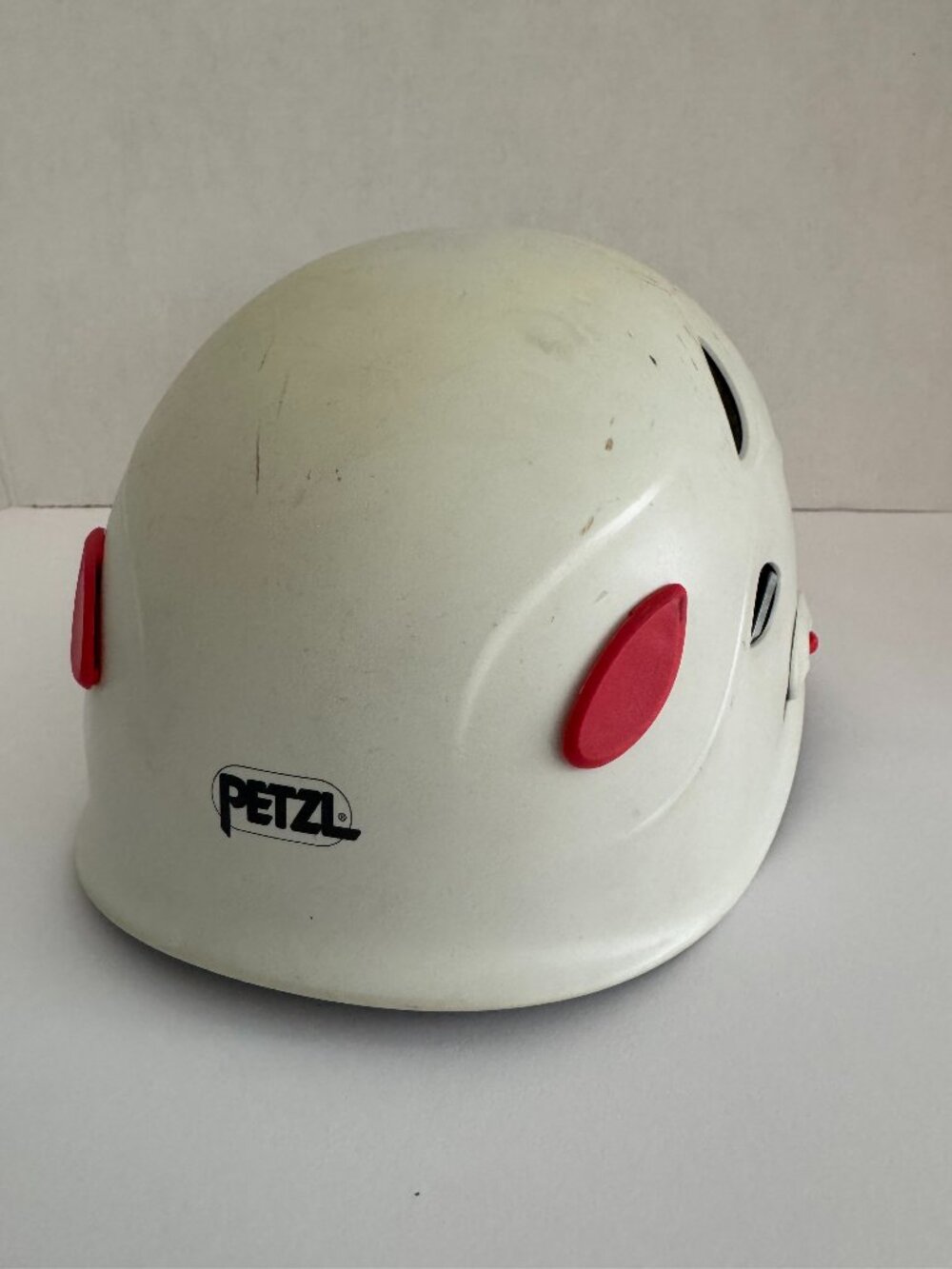 Petzl Elia Climbing Helmut